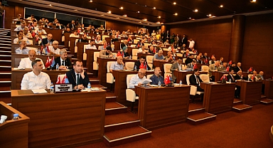 BÜYÜKŞEHİR MECLİSİ'NDE KATI ATIK GERGİNLİĞİ!