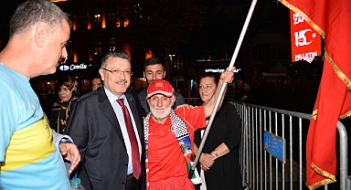 DÜŞMAN POSTALINA BU TOPRAĞI ÇİĞNETMEYİZ!