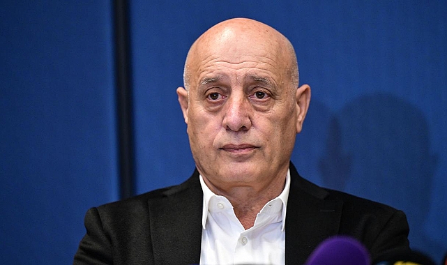 ECMEL FAİK SARIALİOĞLU, "KAÇMA BAŞKAN"  MEHMET BÜYÜKEKŞİ "TUVALETE GİDİYORUM"