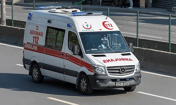 RİZE'DEN AMBULANSI ÇALDI TRABZON'DA YAKALANDI