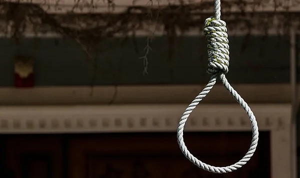 SAMSUN'DA BİR KİŞİ EVİNDE İPE ASILI HALDE BULUNDU