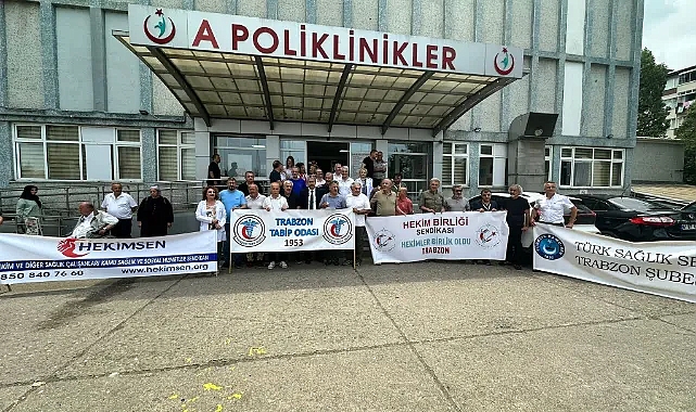 TRABZON'DA DOKTORLAR BASIN AÇIKLAMASI YAPTI