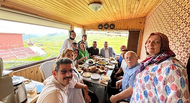 YAYLADA 'ÖZEL' BULUŞMA