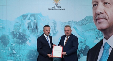 AK PARTİ RİZE İL BAŞKANI KATMER MAZBATASINI ALDI