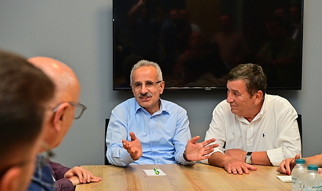 BAKAN URALOĞLU'NDAN TSYD'YE ZİYARET