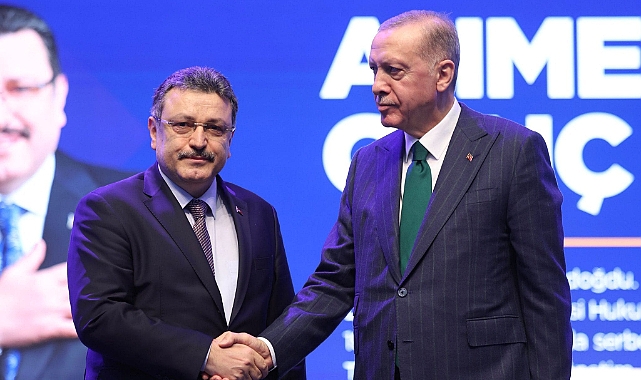 BAŞKAN GENÇ AK PARTİ'NİN 23'ÜNCÜ YILINI KUTLADI