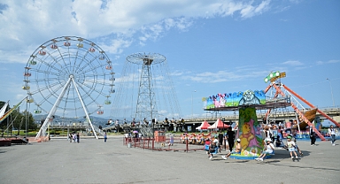 BÜYÜKŞEHİR ÇOCUKLARI DOYASIYA EĞLENDİRDİ