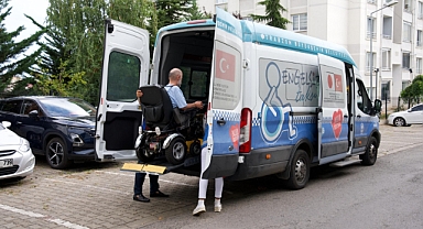 ENGELSİZ TAKSİ ENGELLERİ AŞIYOR