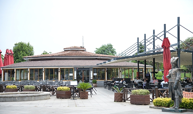 EYOF BİNLERCE EMEKLİYİ AĞIRLADI