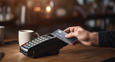 KREDİ KARTINDA BATIK DÖRDE KATLANDI