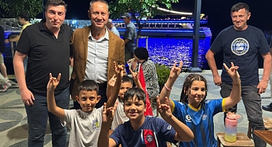 MHP'Lİ AYAR: BAŞIMIZ DİK ALNIMIZ AK