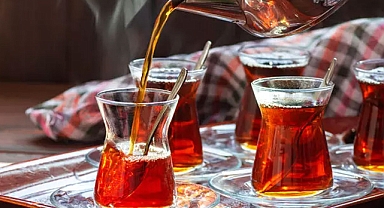 RİZE'DE ÇAY OCAKLARINDA ÇAY ZAMLANDI