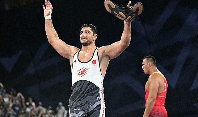 TAHA AKGÜL, PARİS 2024'TE BRONZ MADALYA KAZANARAK GÜREŞE VEDA ETTİ!