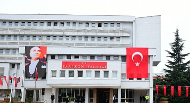 TRABZON'DA PROTOKOL KRİZİ PATLAK VERDİ!