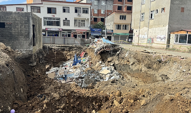 ARTVİN'DE YAŞLI ADAM ÖLÜMÜN EŞİĞİNDEN DÖNDÜ