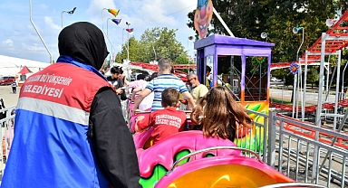 BÜYÜKŞEHİR'DEN ÖĞRENCİLERE MORAL