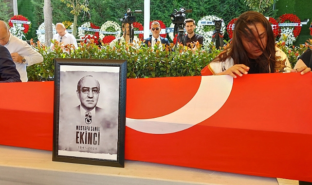 EFSANE BAŞKAN EBEDİYETE UĞURLANDI