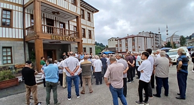 HAYRATLILAR AYAKLANDI... HES PROJESİ İPTAL EDİLSİN...