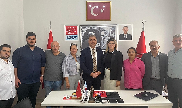 İYİ PARTİ'DEN İSTİFA EDEN AKÇAY CHP'YE KATILDI