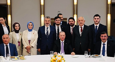 MUMCU: TRABZON, DİMDİK REİSİNİN ARKASINDA 