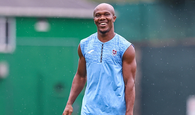 NWAKAEME'NİN KEYFİ YERİNDE!