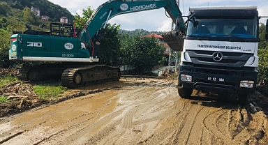 SEL MAĞDURU İLÇELERDE HAYAT NORMALE DÖNÜYOR!