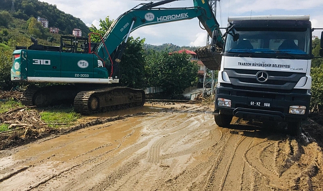 SEL MAĞDURU İLÇELERDE HAYAT NORMALE DÖNÜYOR!