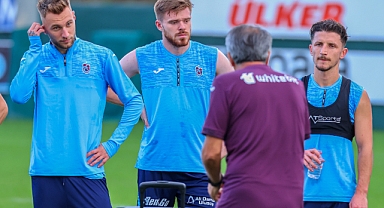 ŞENOL HOCADAN FUTBOLCULARA FIRÇA!