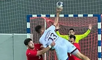 TRABZON BÜYÜKŞEHİR BELEDİYESPOR HENTBOL TAKIMI FIRTINA GİBİ