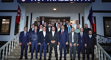 BAŞKAN DOĞAN'DAN 1461 TRABZON FK'YA ZİYARET