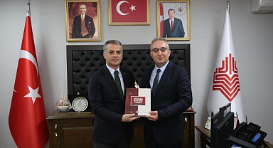 BIYIK'TAN TRABZONLU BÜROKRATIN GÖREVDEN ALINMASINA TEPKİ