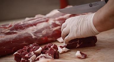 DANA ETİ YERİNE AT VE EŞEK ETİ YEDİRMİŞLER!