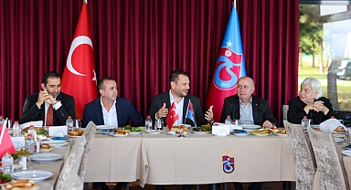 DOĞAN BU KEZ BELEDİYE BAŞKANLARI İLE BULUŞTU