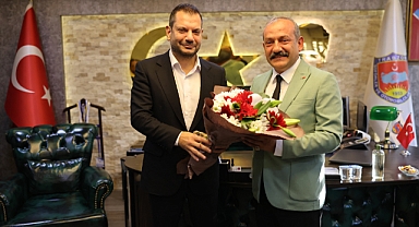 DOĞAN BU KEZ ŞOFÖRLER ODASINI ZİYARET ETTİ