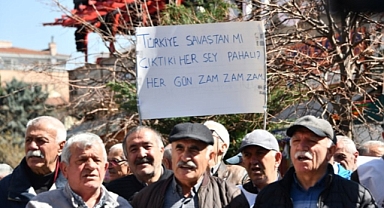 EMEKLİNİN RIZKINI TÜİK'İN HESABI YUTTU