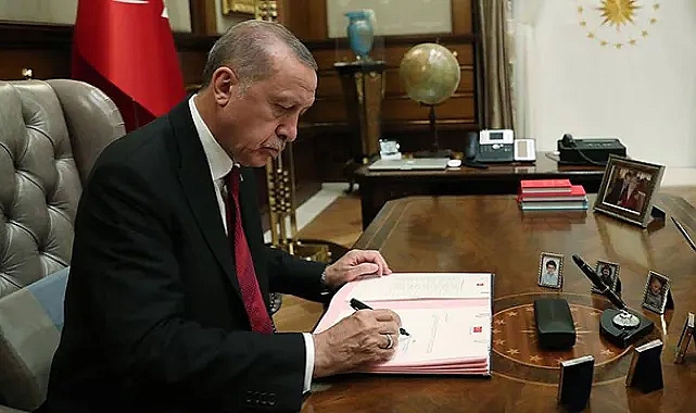 ERDOĞAN'DAN FLAŞ KARAR... O İSİM GÖREVDEN ALINDI...