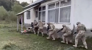 GÜRZ-22 OPERASYONUNDA 15 TERÖR ŞÜPHELİSİ YAKALANDI