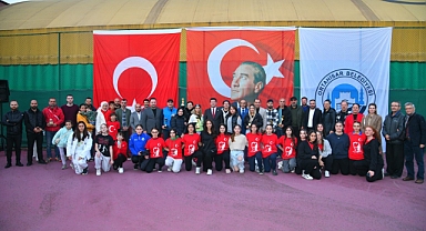 KAYA: SPOR KOMPLEKSİNİN İŞLETMESİ ELİMİZDEN ALINMAZSA ZEMİNİ YENİLEYECEĞİZ