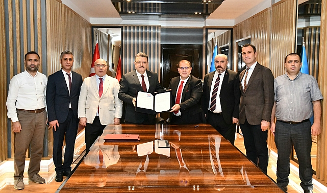 ÖZEL GEREKSİNİMLİ BİREYLER İÇİN İMZALAR ATILDI