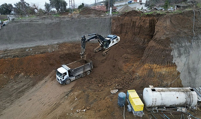 SEÇİMDEN SONRA VERDİKLERİ SÖZLERİ UNUTUYORLAR!