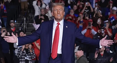 ABD'NİN BAŞKANI TRUMP OLDU