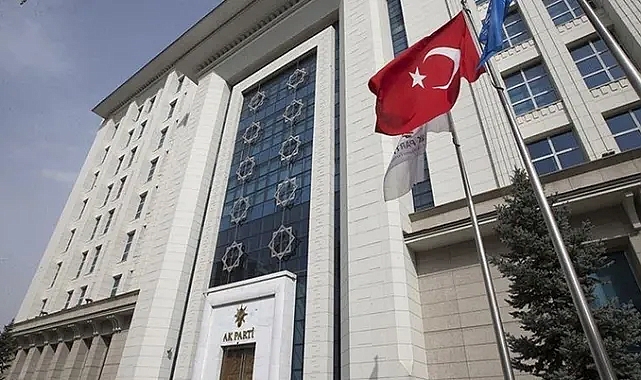 AK PARTİ İL KONGRELERİ 8 KASIM'DA BAŞLAYACAK