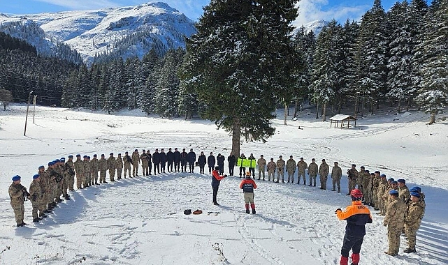 ARTVİN'DE JANDARMAYA ÇIĞ EĞİTİMİ