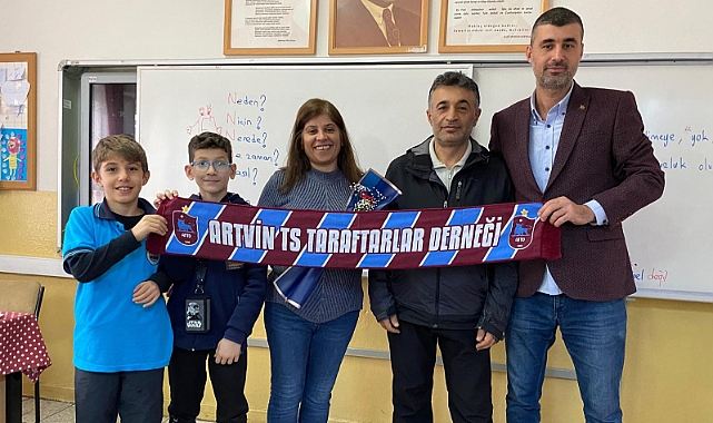 ARTVİN TRABZONSPOR TARAFTARLAR DERNEĞİ ÖĞRETMENLERİ UNUTMADI