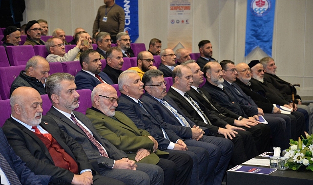 BAŞKAN GENÇ: DEĞERLERİMİZİ GELECEĞE TAŞIMAK SORUMLULUĞUMUZDUR