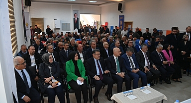 BAŞKAN GENÇ KÖPRÜBAŞI'NDA MÜJDELERİ SIRALADI