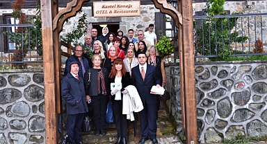 BAŞKAN GENÇ: TRABZON'U HER YANI SANATLA BULUŞACAK