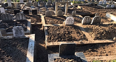 BÜYÜKŞEHİR MEZARLIKLARDA AFET HASARLARINI GİDERDİ
