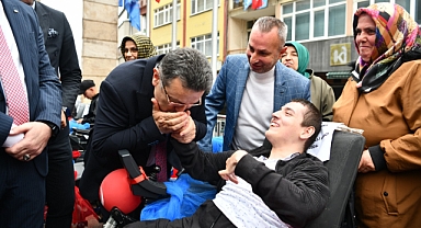 BÜYÜKŞEHİR ÖZEL BİREYLERİN HAYATINA DOKUNUYOR