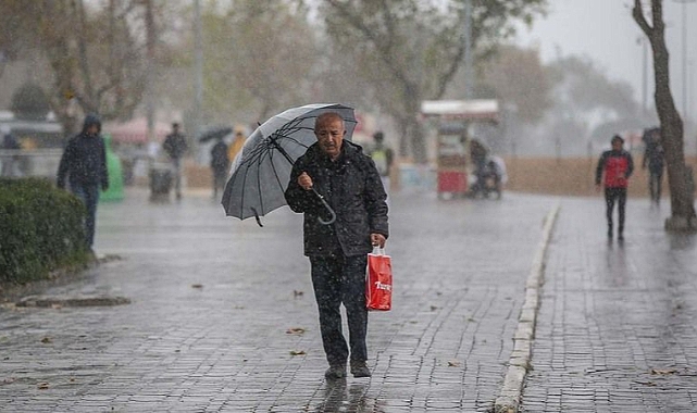 DOĞU KARADENİZ'DE FIRTINA UYARISI